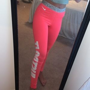 Nike leggings